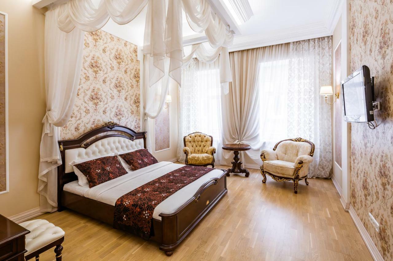Romari Проспект Свободи 31 Lviv Ngoại thất bức ảnh