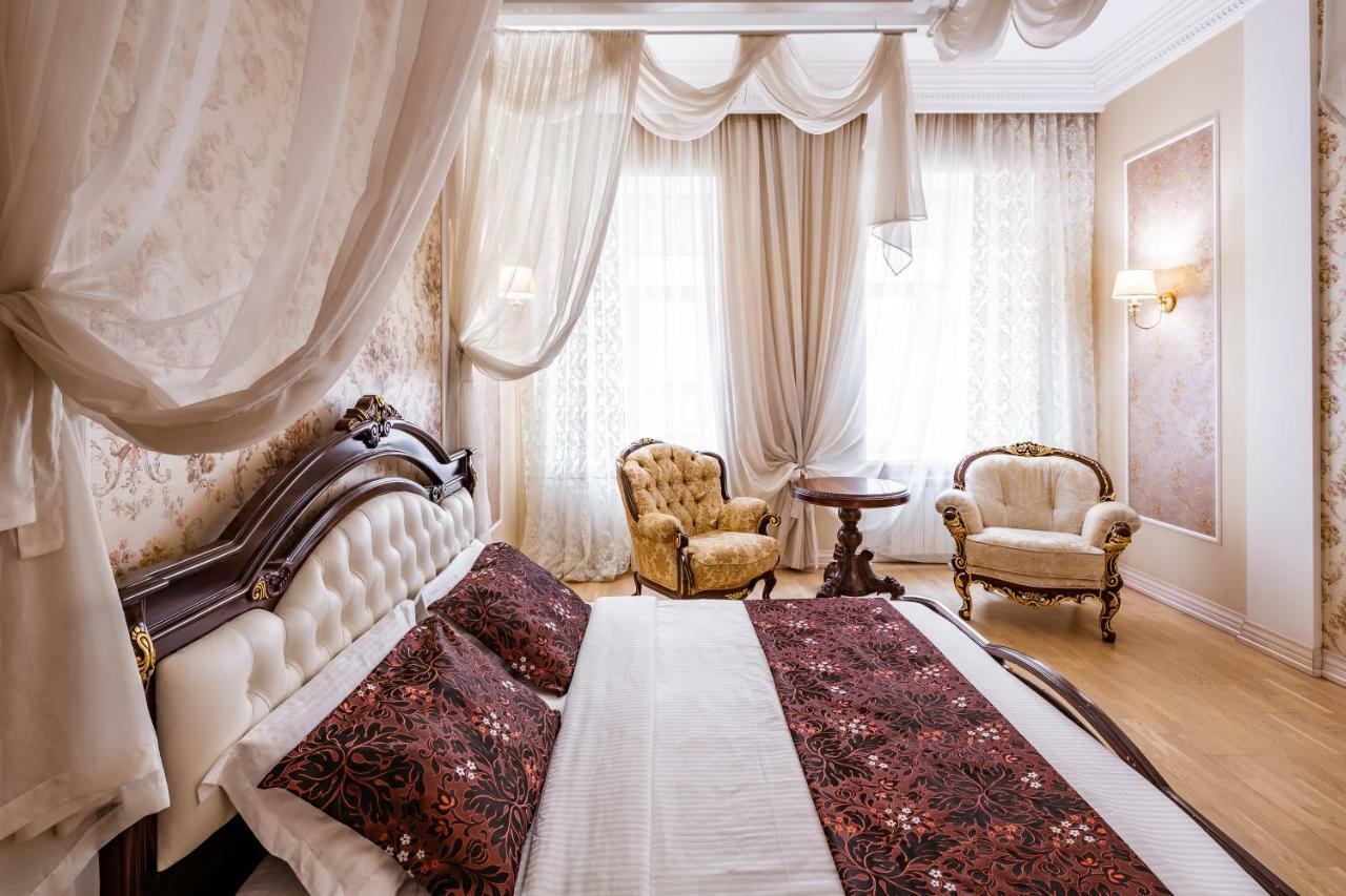Romari Проспект Свободи 31 Lviv Ngoại thất bức ảnh