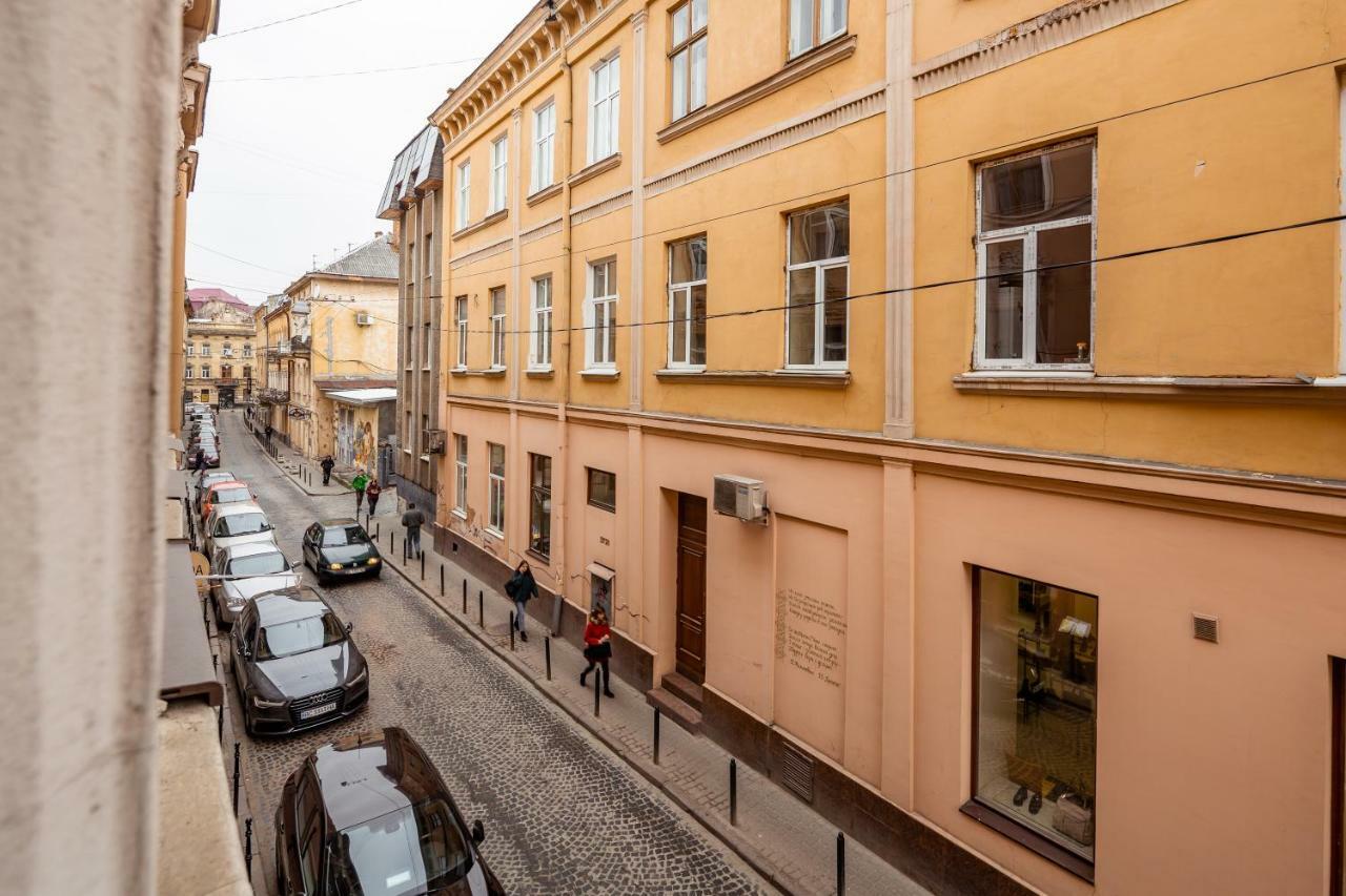 Romari Проспект Свободи 31 Lviv Ngoại thất bức ảnh